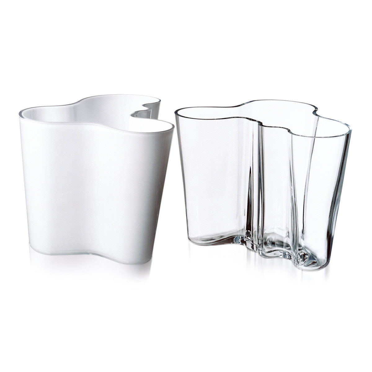 Iittala Ваза 16х19х20 см опал біла Aalto | https://grandposuda.com.ua