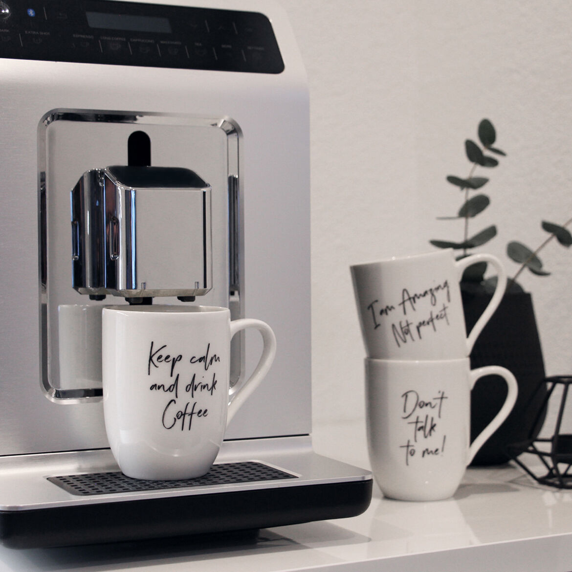 Villeroy & Boch Кружка 340 мл Keep calm and drink coffee біла For Me | https://grandposuda.com.ua