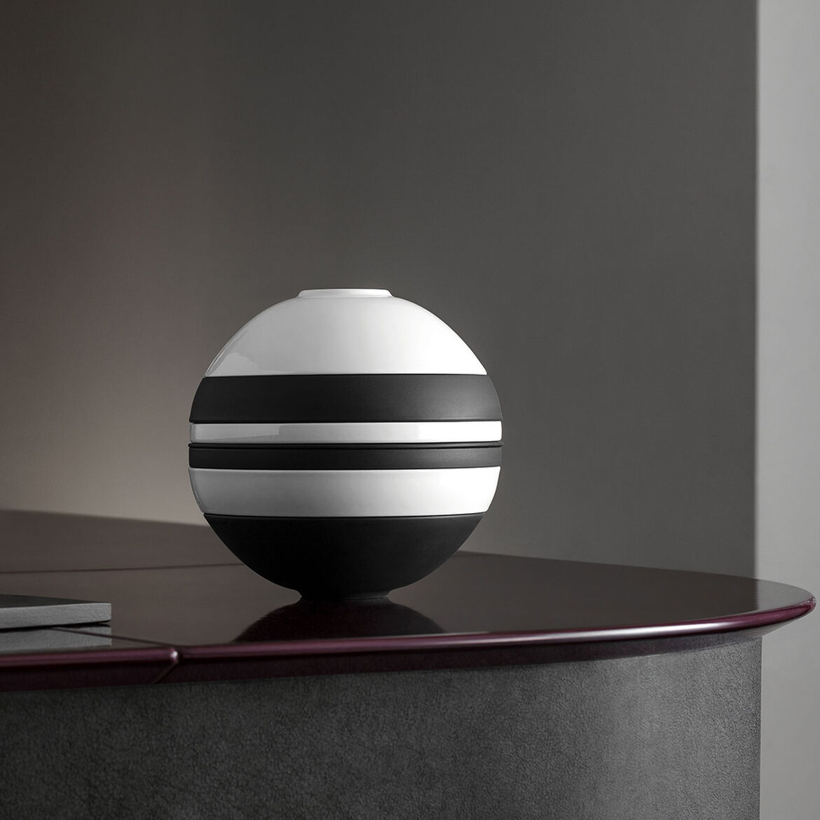 Villeroy & Boch Набір тарілок 7 предметів Black White La Boule | https://grandposuda.com.ua