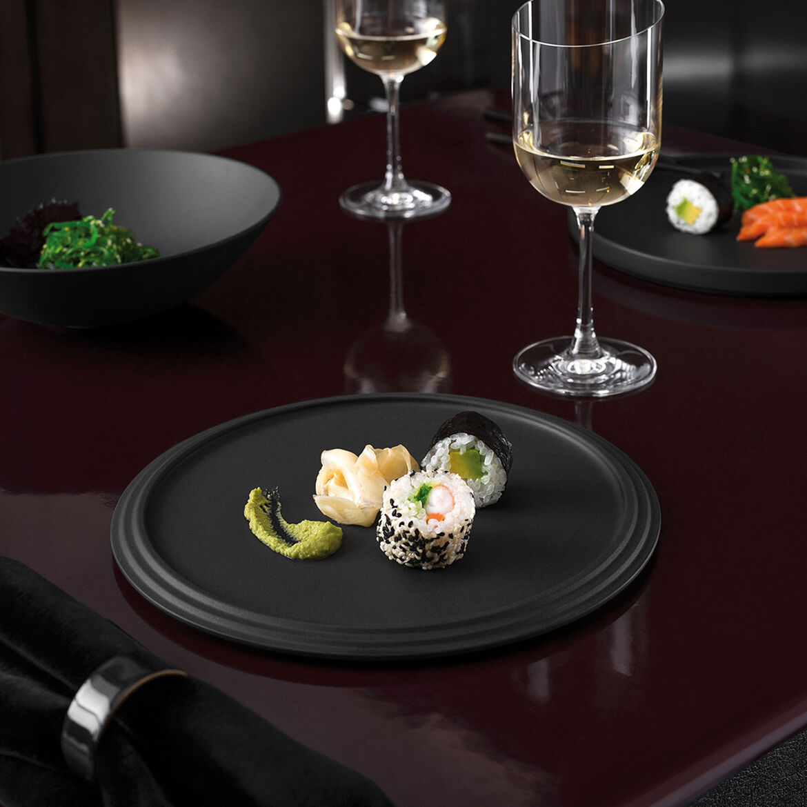 Villeroy & Boch Набір тарілок 7 предметів Black White La Boule | https://grandposuda.com.ua