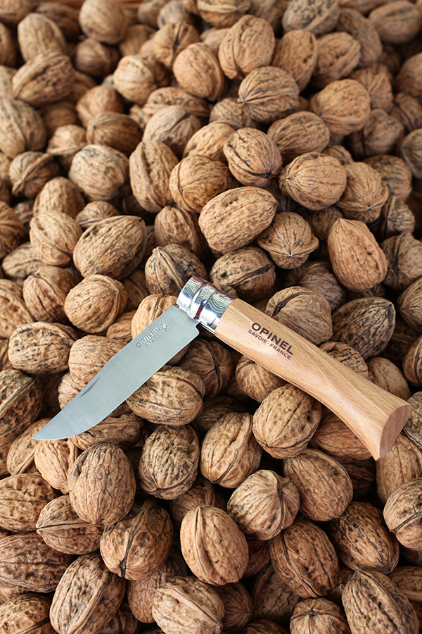 Opinel Ніж з чохлом 8,5 см металік / дерево Stainless Steel | https://grandposuda.com.ua