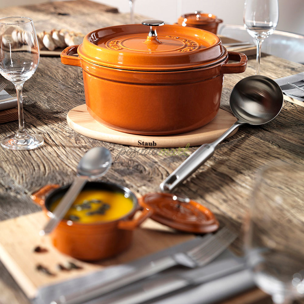 Staub Кокот круглий 22 см, кориця | https://grandposuda.com.ua