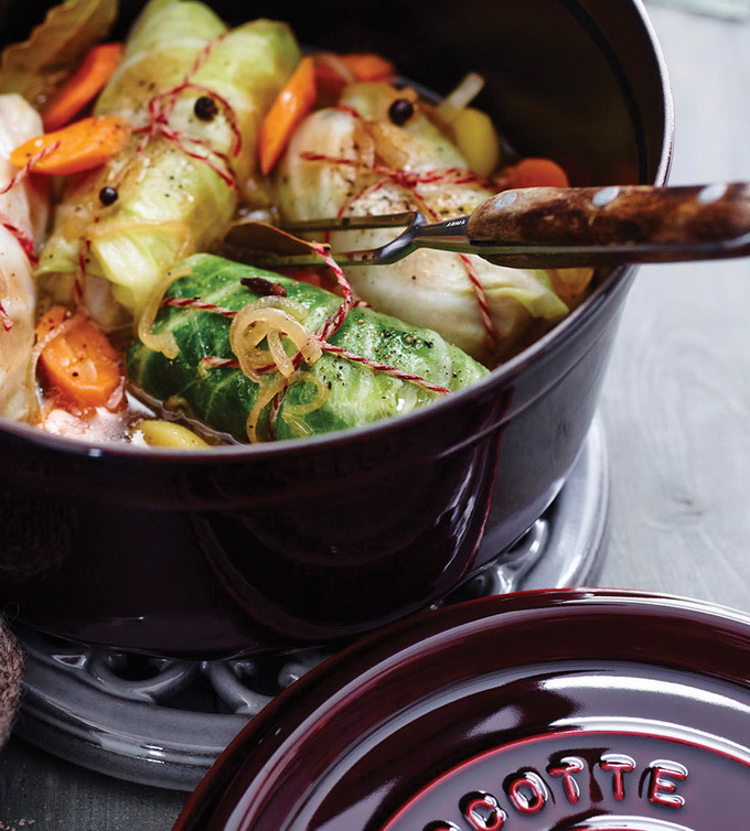 Staub Кокот круглый 26 см, гранатовый | https://grandposuda.com.ua