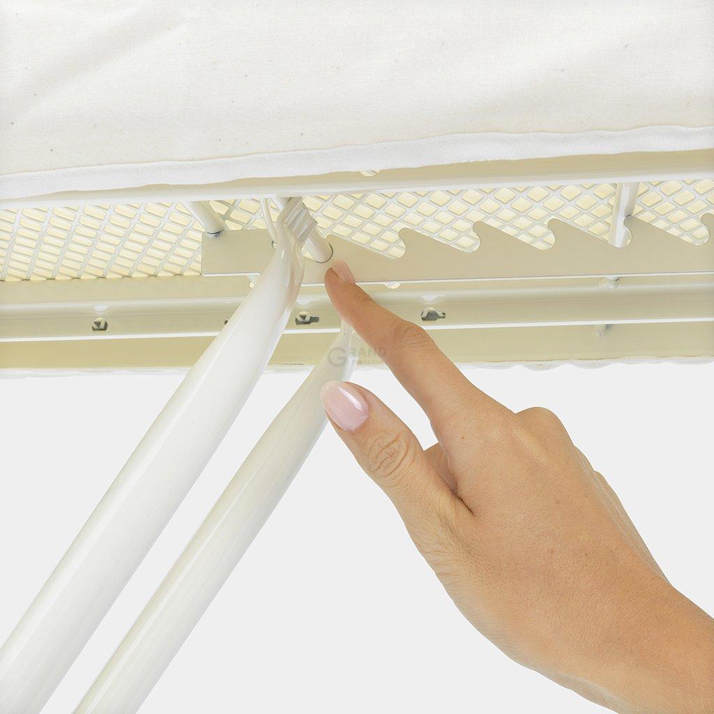 Brabantia Доска с подставкой для парового утюга 124 x 38 см (B) Leaf Clover | https://grandposuda.com.ua