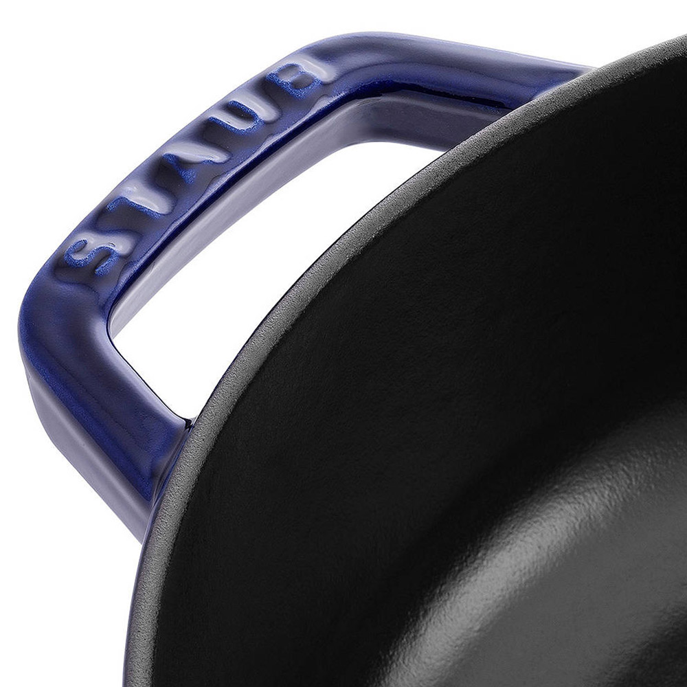 Staub Сотейник Чистер з чавунною кришкою 28 см, темно-синій | https://grandposuda.com.ua