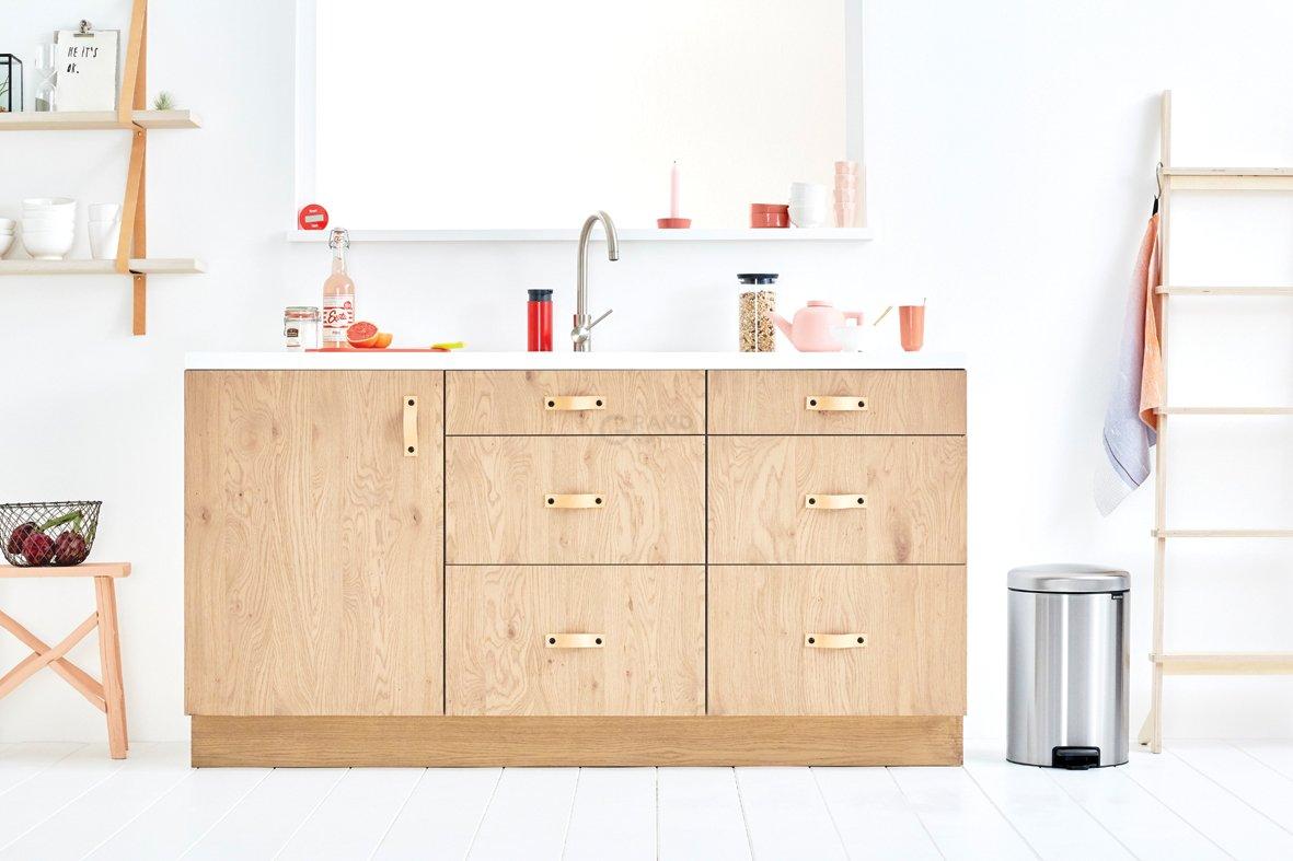 Brabantia Мусорный бак с педалью 20 л бесшумный стальной глянцевый с защитой от отпечатков пальцев NewIcon | https://grandposuda.com.ua
