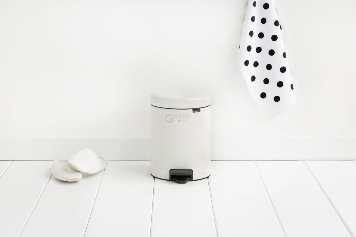 Brabantia Сміттєвий бак з педаллю 5 л безшумний білий NewIcon | https://grandposuda.com.ua