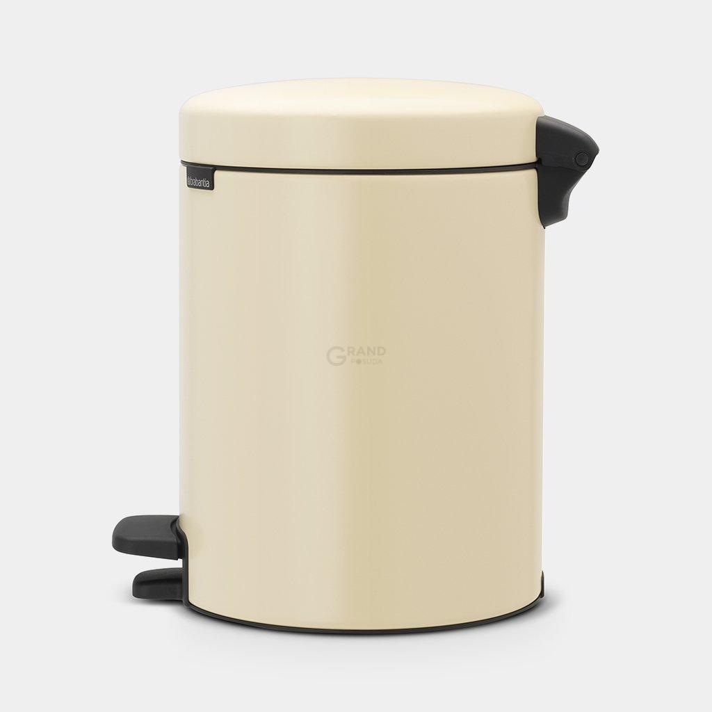 Brabantia Сміттєвий бак з педаллю 5 л безшумний мигдальний NewIcon | https://grandposuda.com.ua