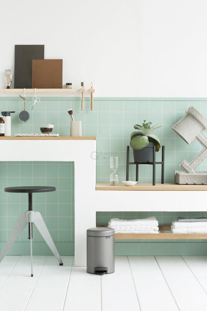 Brabantia Мусорный бак с педалью 3 л бесшумный платиновый NewIcon | https://grandposuda.com.ua