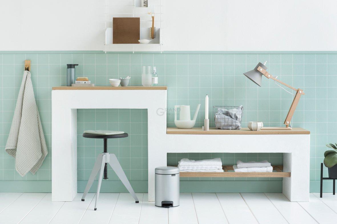Brabantia Мусорный бак с педалью 3 л бесшумный серый металлик NewIcon | https://grandposuda.com.ua