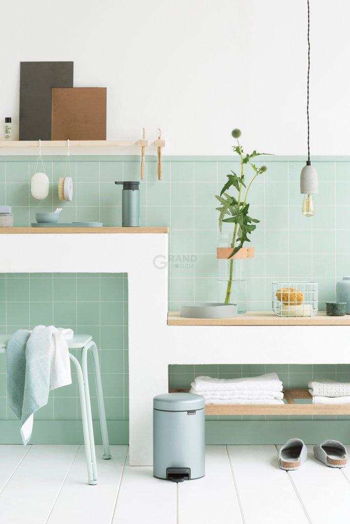 Brabantia Мусорный бак с педалью 3 л бесшумный мятный металлик NewIcon | https://grandposuda.com.ua