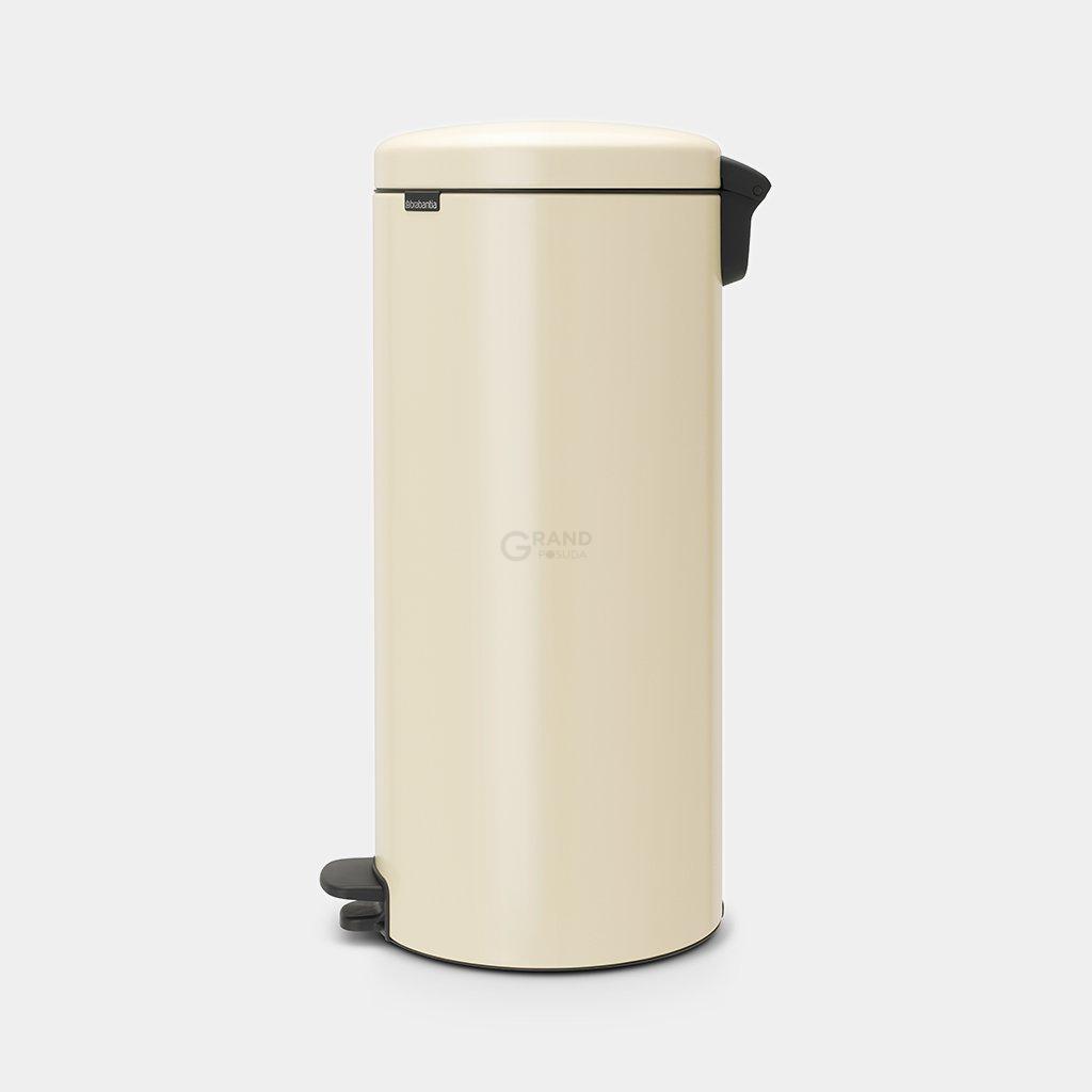 Brabantia Мусорный бак с педалью 30 л бесшумный миндальный NewIcon | https://grandposuda.com.ua