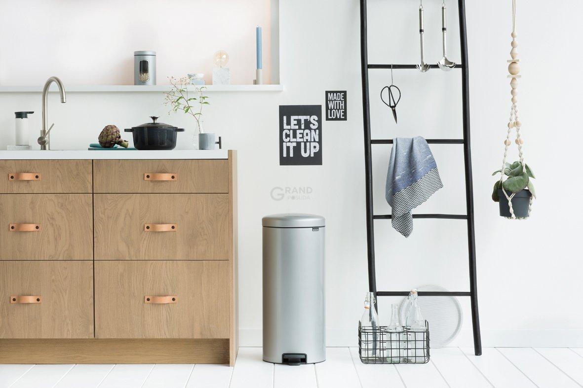 Brabantia Сміттєвий бак з педаллю 30 л безшумний сірий металік NewIcon | https://grandposuda.com.ua