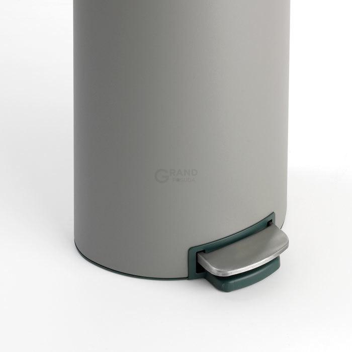 Brabantia Сміттєвий бак з педаллю 30 л, безшумний мінерально-сірий Flatback + | https://grandposuda.com.ua