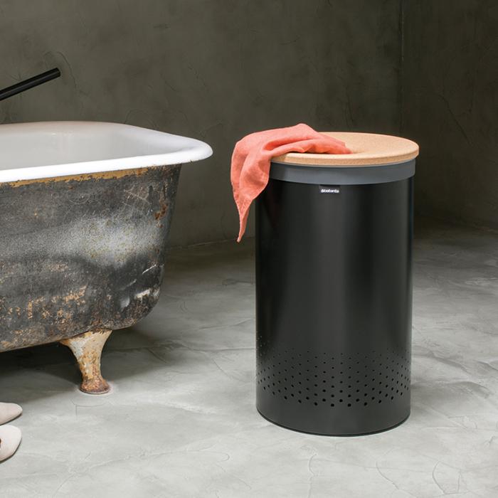 Brabantia Бак для белья (60л) черный с пробковой крышкой | https://grandposuda.com.ua