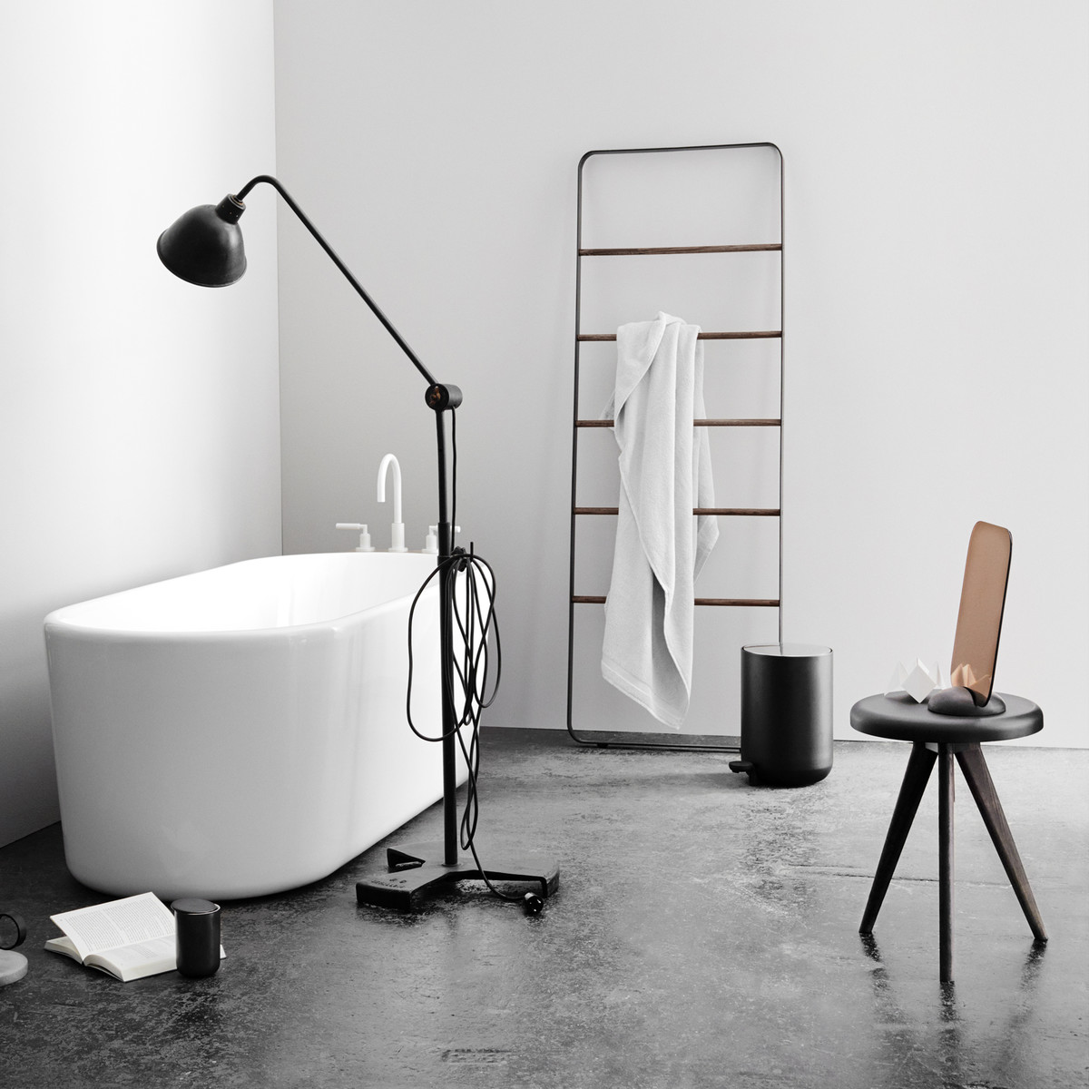 Кошик для сміття 34x23,5x23,5x23,5 см чорна Bath Menu | https://grandposuda.com.ua