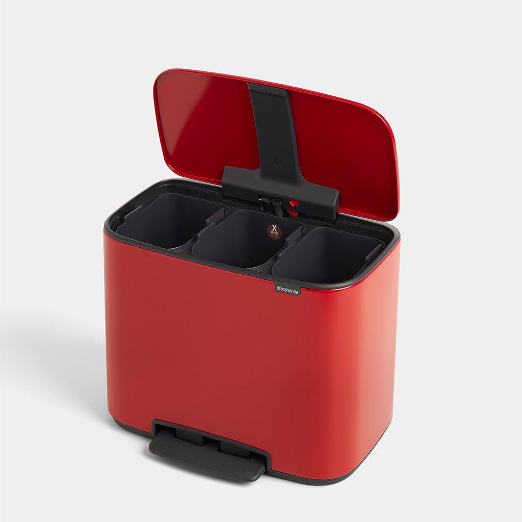 Brabantia Мусорный бак с педалью 3х11 л красный трехсекционный Pedal Bin Bo | https://grandposuda.com.ua