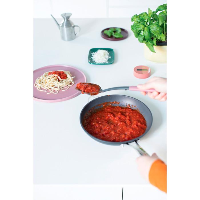 Brabantia Ложка поварская 31,2 см бордовая Tasty Colours Plus | https://grandposuda.com.ua