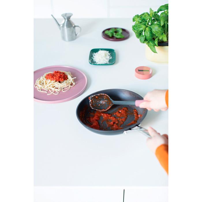 Brabantia Ложка поварская 31,2 см бордовая Tasty Colours Plus | https://grandposuda.com.ua