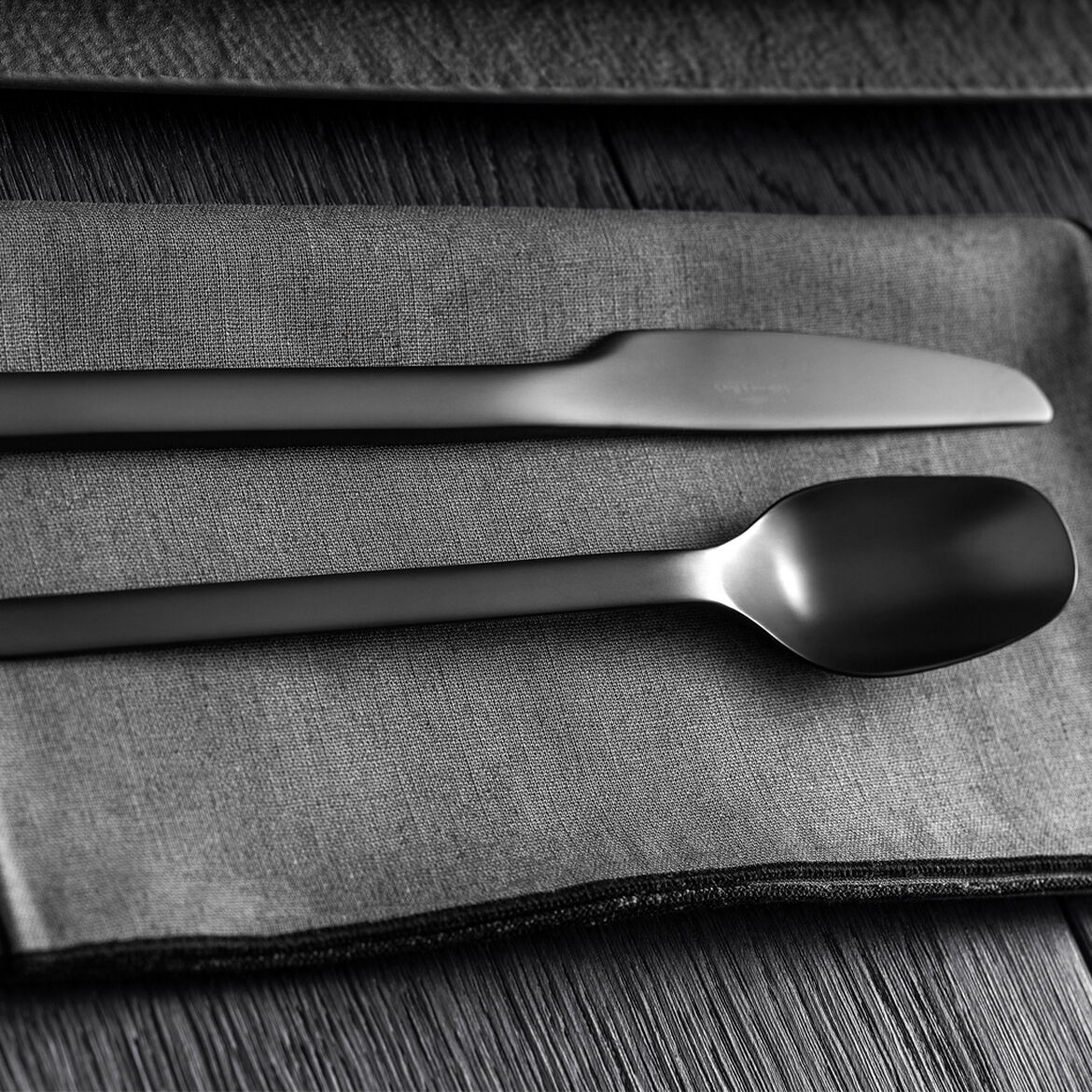 Villeroy & Boch Набір столових приборів 16 предметів Black Manufacture Rock | https://grandposuda.com.ua