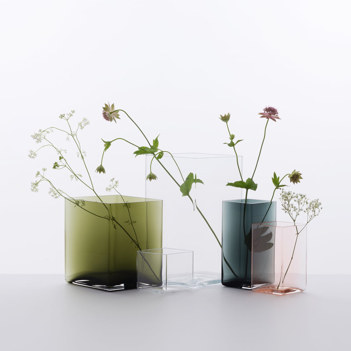 Iittala Ваза 18х11,5х11,5 см сіра Ruutu | https://grandposuda.com.ua