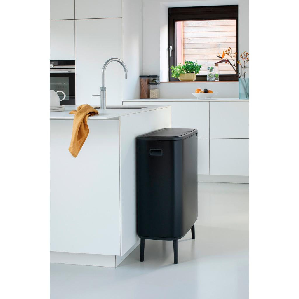 Brabantia Сміттєвий бак з ніжками 2х30 л чорний матовий Bo Touch Bin | https://grandposuda.com.ua