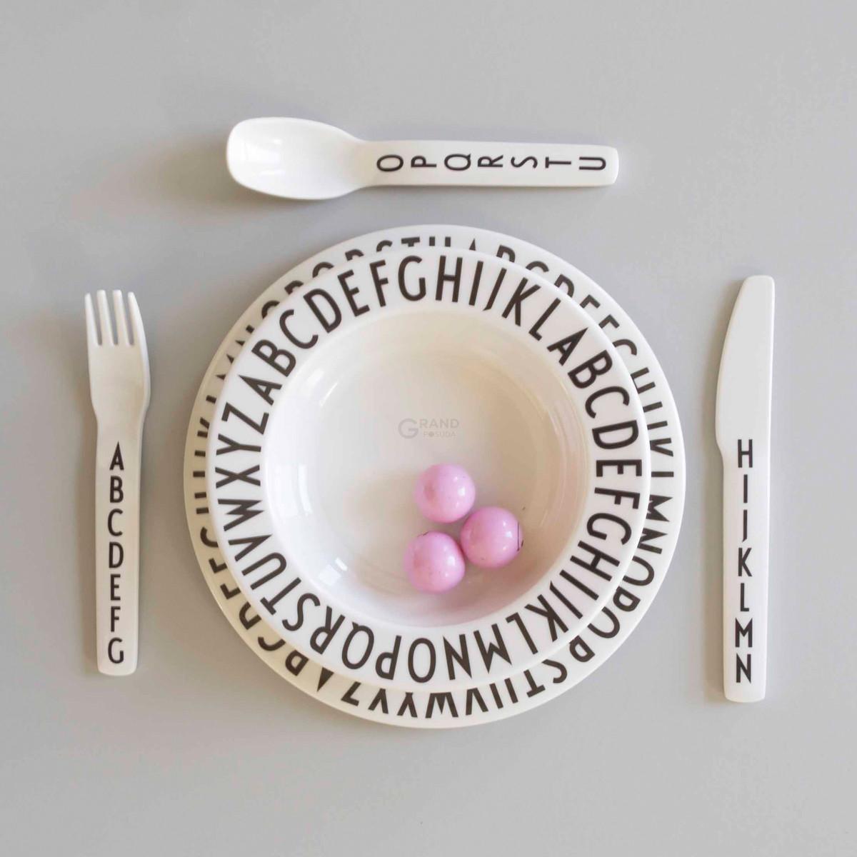 Design Letters Дитячі столові прибори 15,5 / 15,5 / 17 / 12,2 см AJ Melamin Besteck-Set | https://grandposuda.com.ua