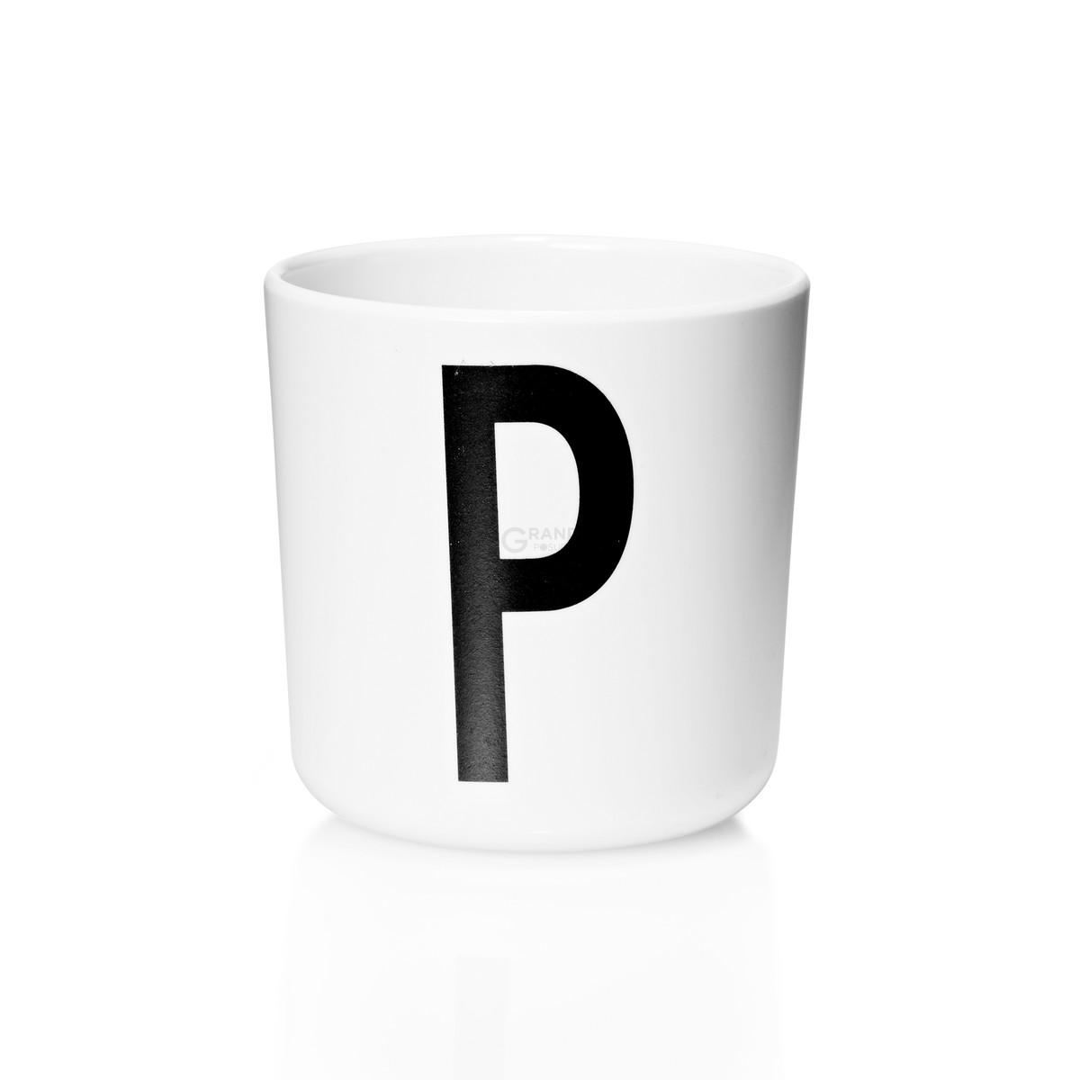 Design Letters Чашка P 7,5x7 см чорно-біла Melamin Becher | https://grandposuda.com.ua