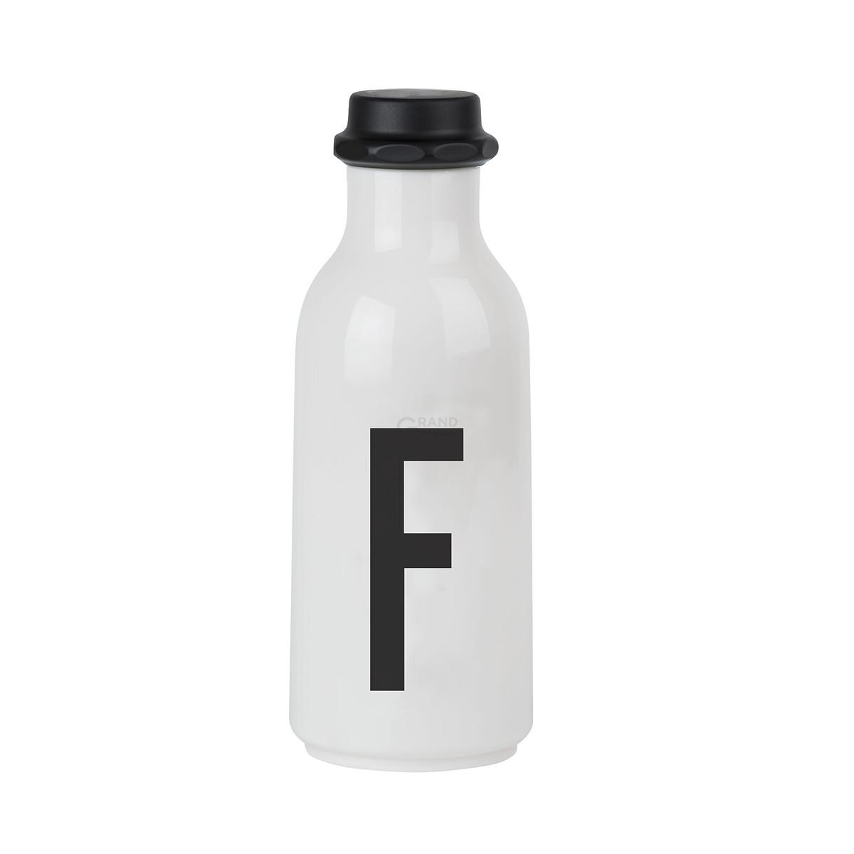 Design Letters Бутылка F 500 мл черно-белая Wasserflasche von A-Z | https://grandposuda.com.ua