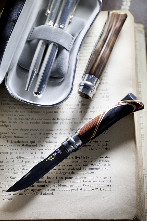 Opinel Ніж складаний 8,5 см металік / дерево Chaperon | https://grandposuda.com.ua