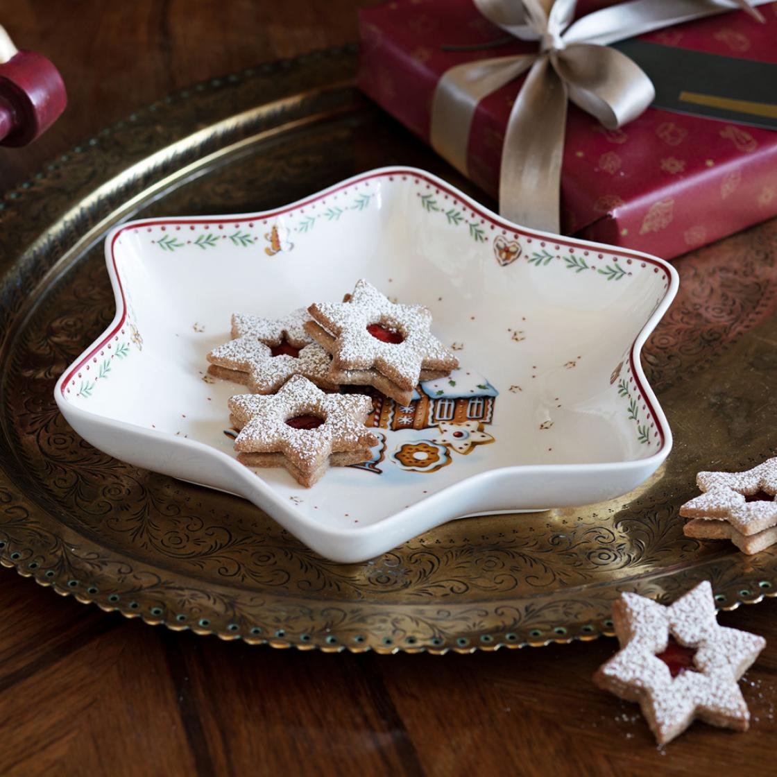 Villeroy & Boch Блюдо в формі зірки «Пряничная село» 24,5 см Winter Bakery Delight | https://grandposuda.com.ua