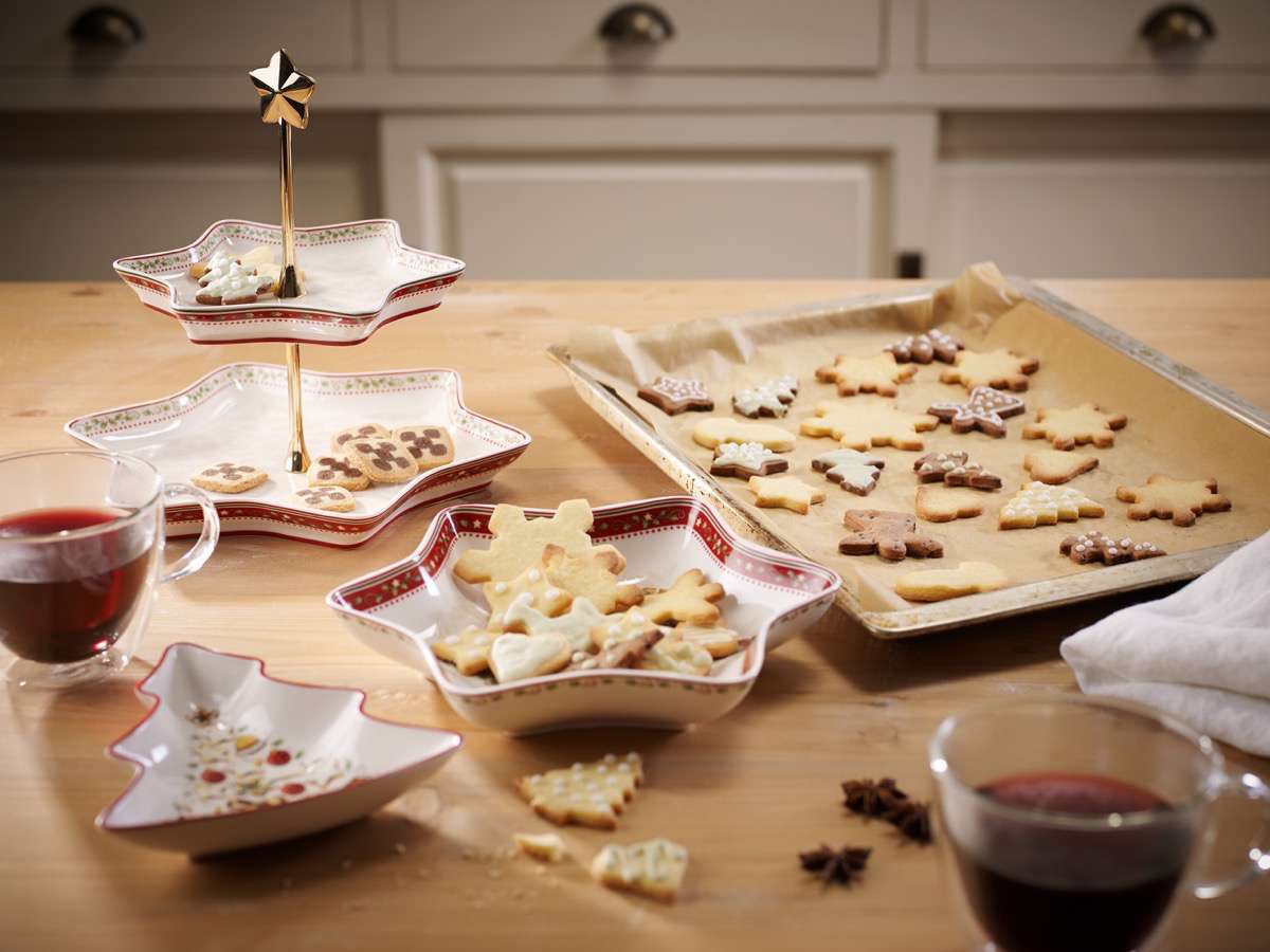 Villeroy & Boch Блюдо в форме звезды, среднее 'Елка' 24,5 см Winter Bakery Delight | https://grandposuda.com.ua