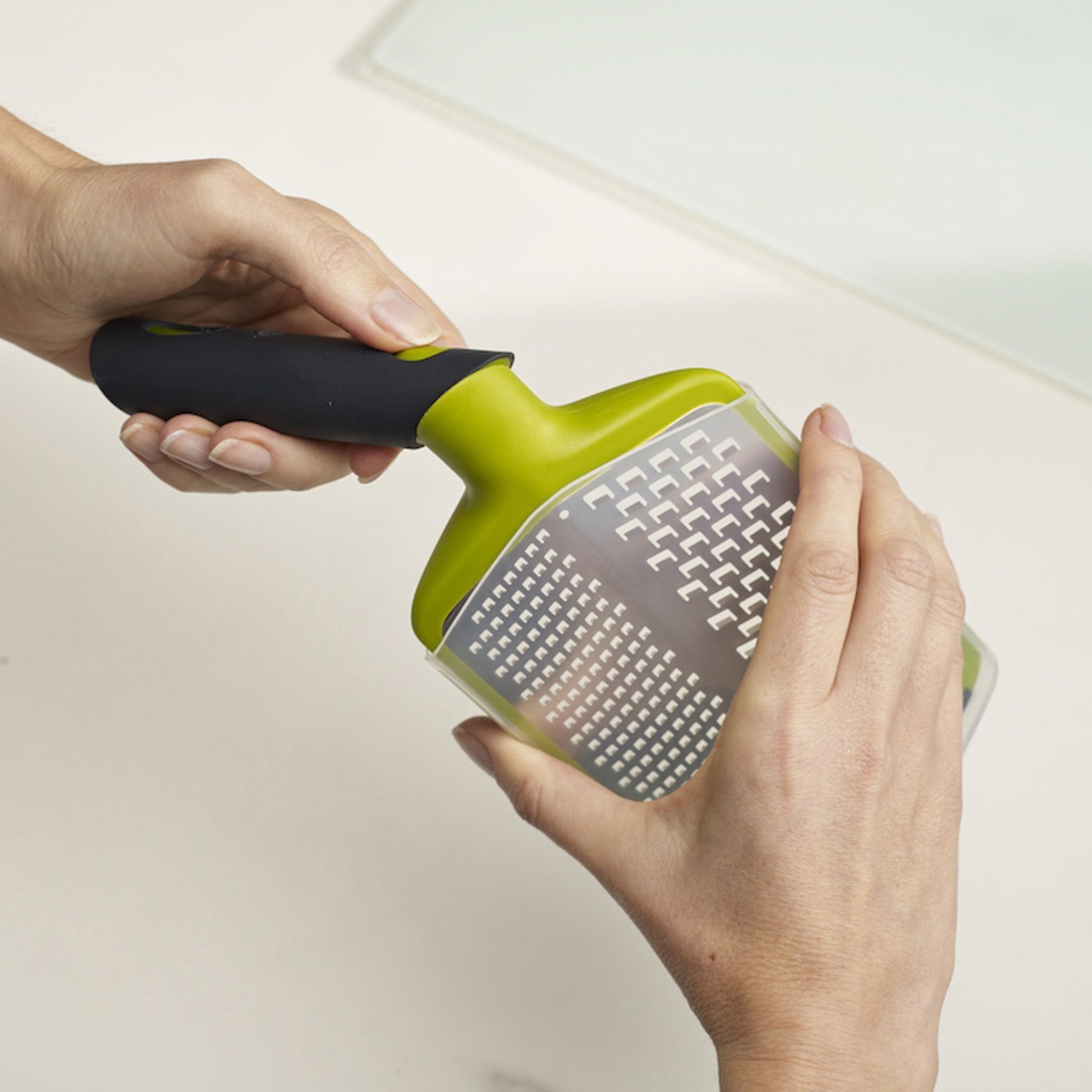 Joseph Joseph Терка средняя серо-зеленая Twist Grater | https://grandposuda.com.ua