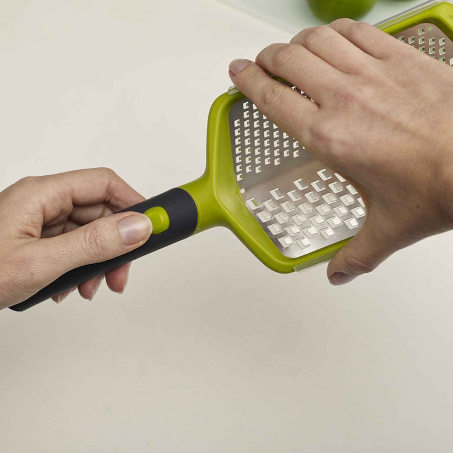 Joseph Joseph Терка средняя серо-зеленая Twist Grater | https://grandposuda.com.ua