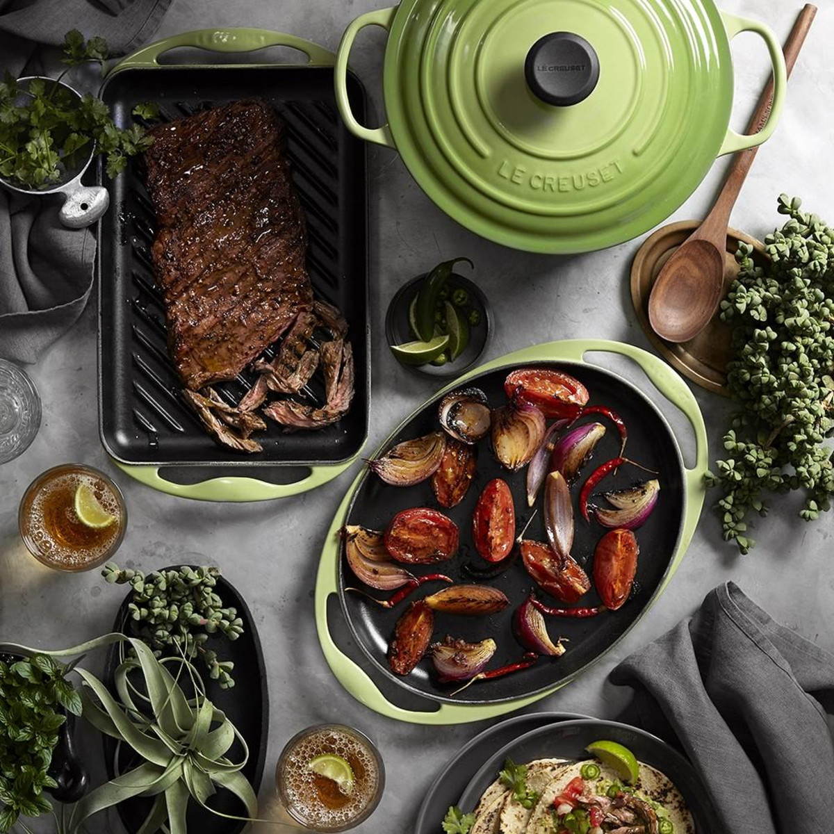 Le Creuset Сковорода гриль с подвижной ручкой 24 см, вишневый | https://grandposuda.com.ua