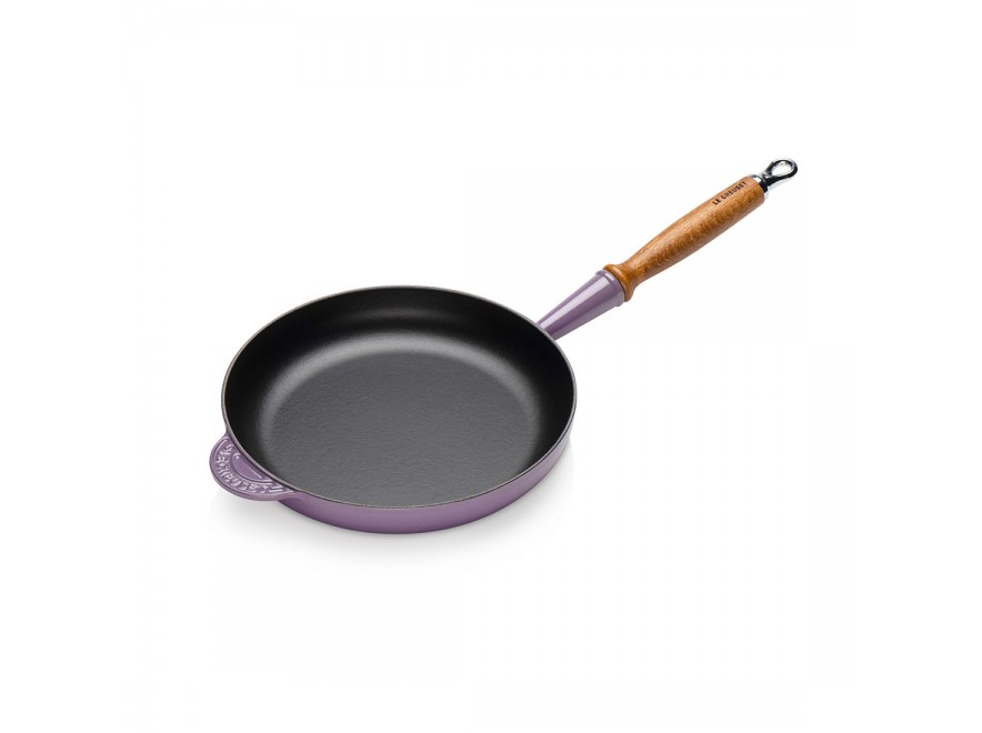 Le Creuset Сковорода чавунна 24 см з деревяною ручкою Ultra Violet | https://grandposuda.com.ua