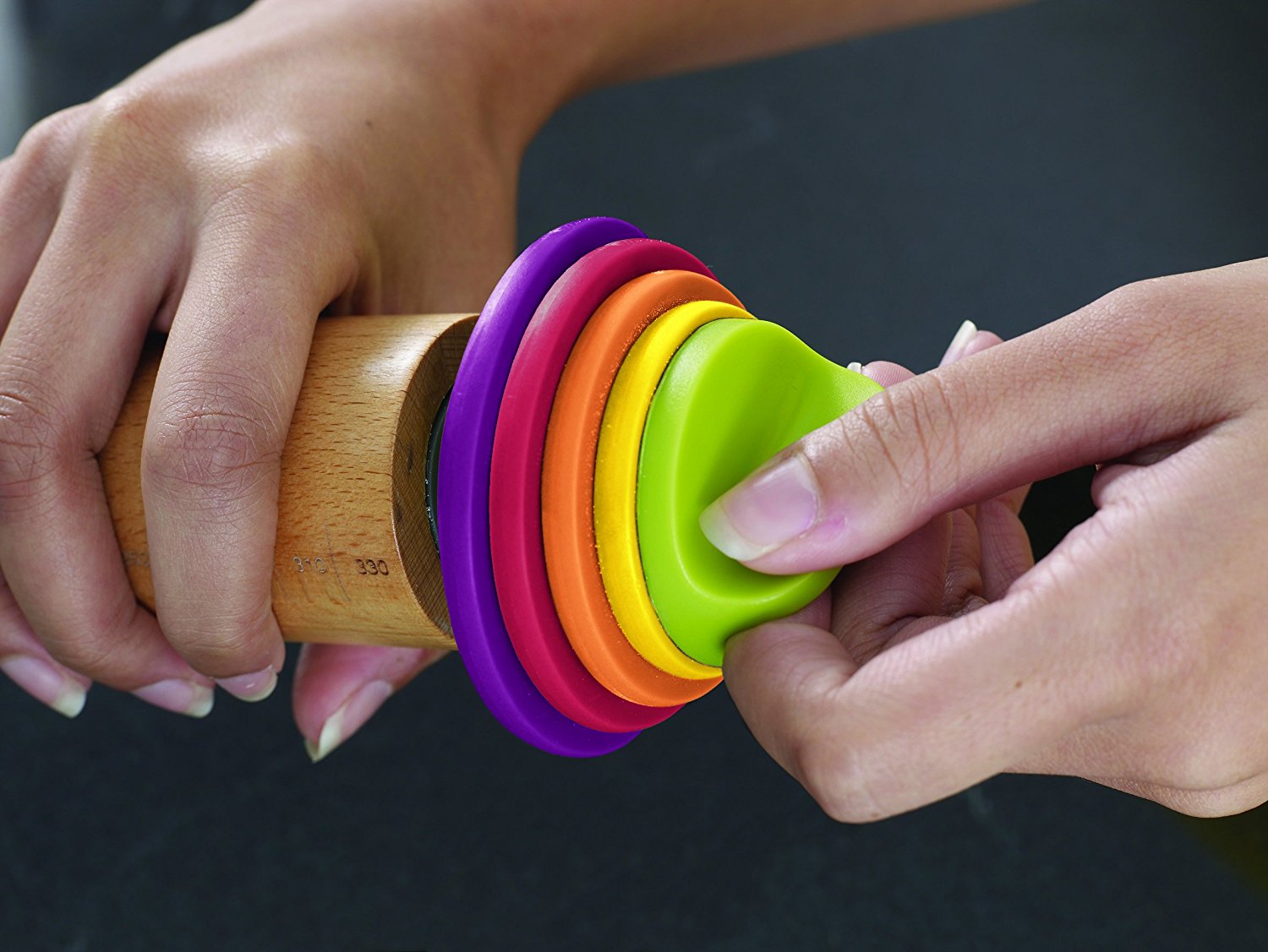 Joseph Joseph Скалка регулируемая разноцветная Adjustable Rolling Pin | https://grandposuda.com.ua