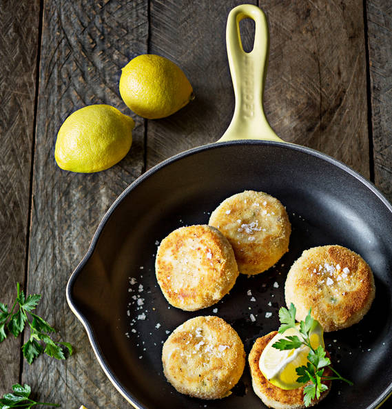 Le Creuset Сковорода чавунна 23 см, жовта | https://grandposuda.com.ua