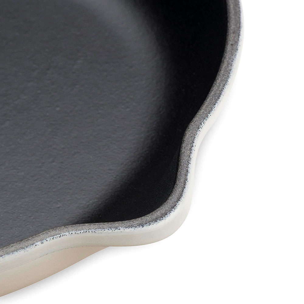 Le Creuset Сковорода 26 см Meringue | https://grandposuda.com.ua