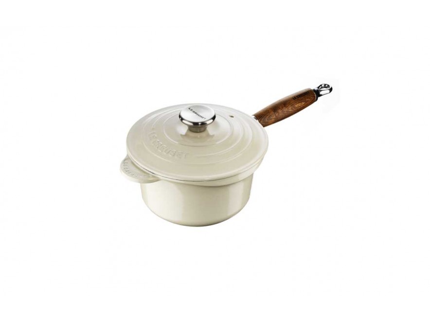 Le Creuset Ковш с деревянной ручкой и крышкой 18 см, бежевый Creme | https://grandposuda.com.ua