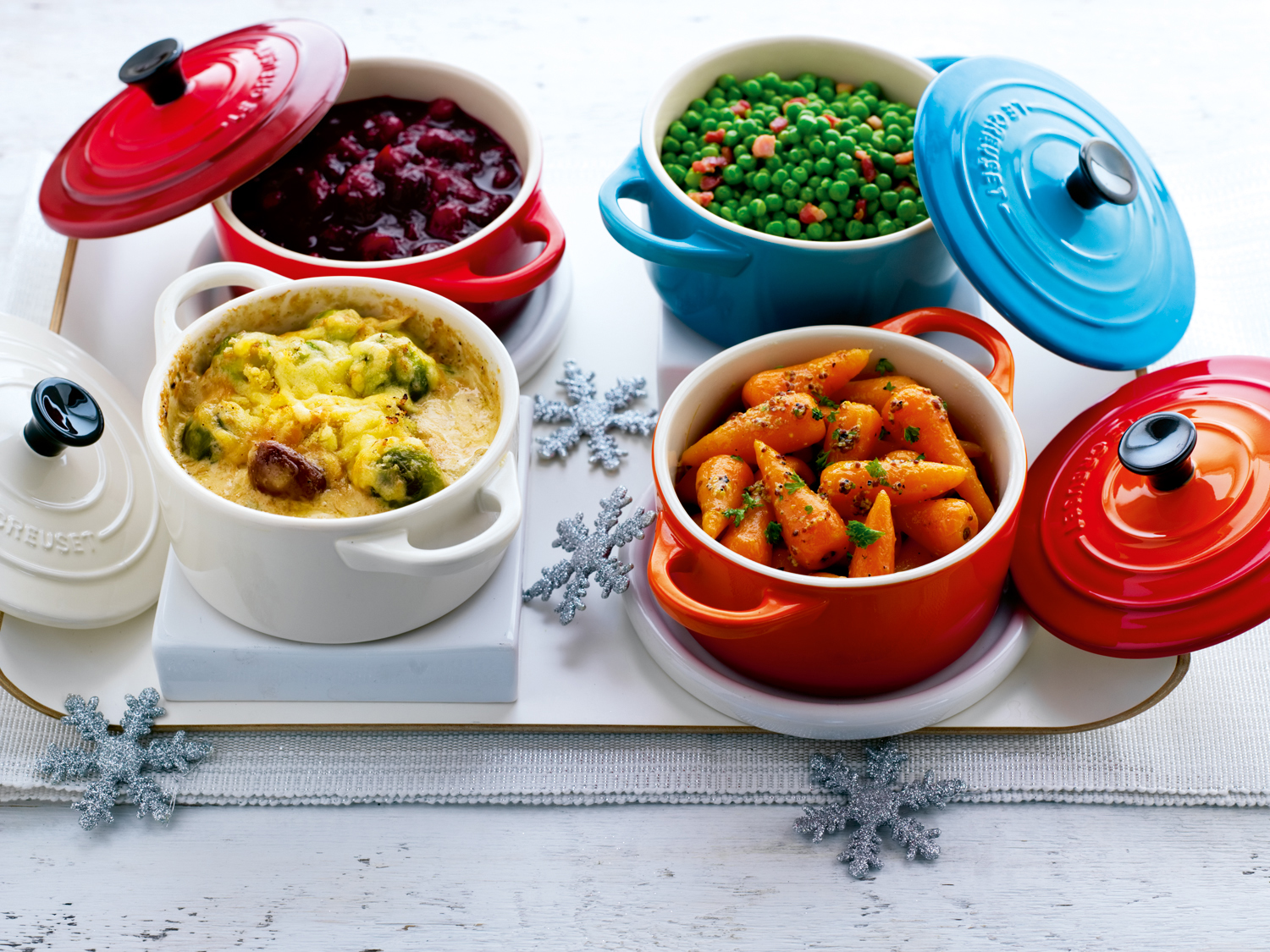 Le Creuset Кастрюля / жаровня с крышкой 24 см, вишневый Signature | https://grandposuda.com.ua