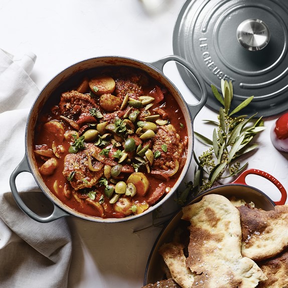 Le Creuset Кастрюля / жаровня с крышкой 24 см, вишневый Signature | https://grandposuda.com.ua