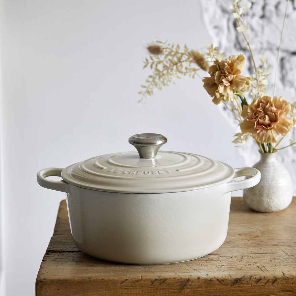 Le Creuset Каструля / жаровня 28 см Meringue | https://grandposuda.com.ua