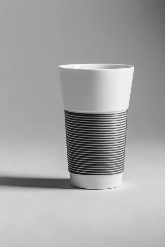 Кружка для кофе с крышкой 470 мл, антрацит Magic Grip To Go Café Sommelier | https://grandposuda.com.ua