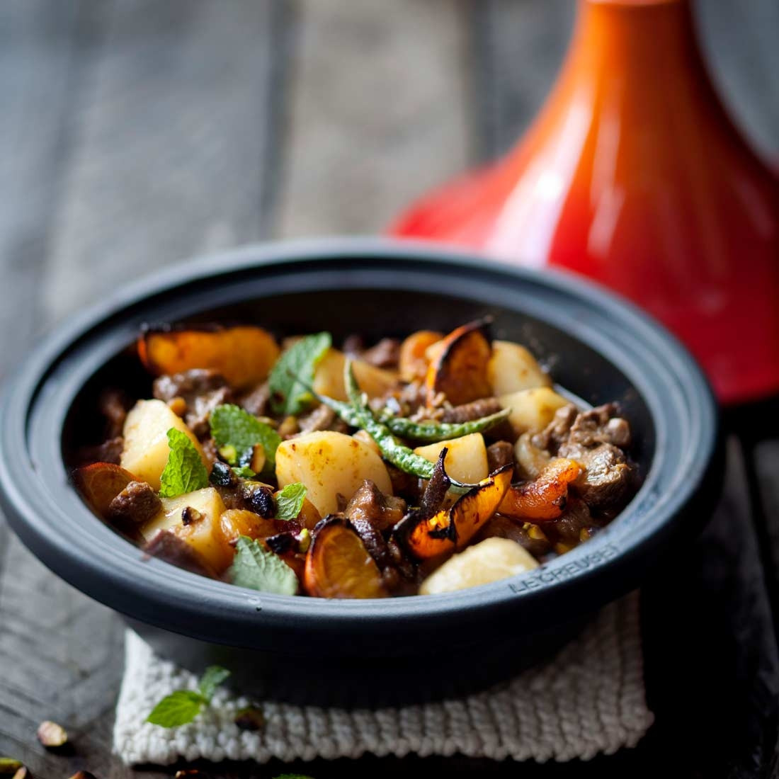 Le Creuset Тажин 31 см, вишневый | https://grandposuda.com.ua