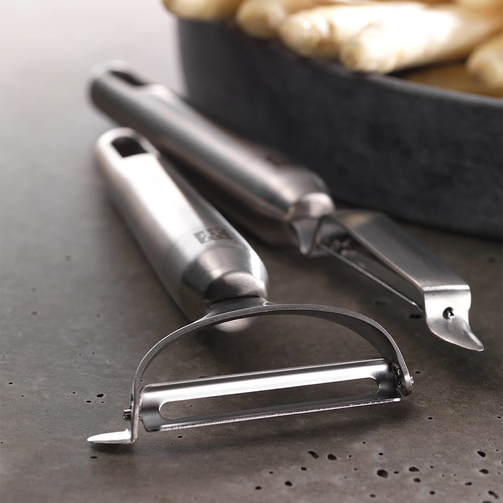 Zwilling Овощечистка с движущимся лезвием 20,8 см Pro | https://grandposuda.com.ua
