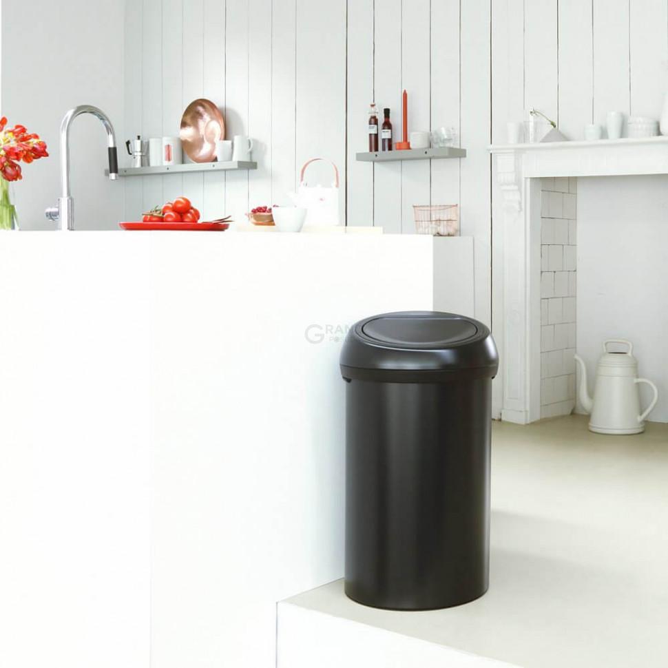 Brabantia Сміттєвий бак 60 л чорний матовий Touch Bin | https://grandposuda.com.ua