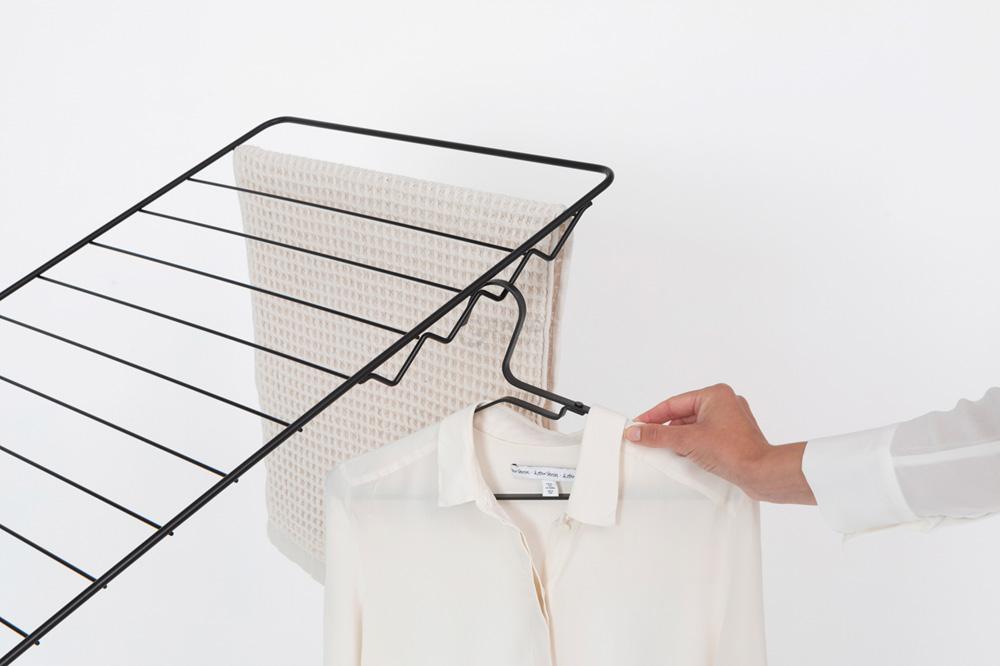 Brabantia Сушилка для белья напольная 25 м черная матовая Наngon | https://grandposuda.com.ua