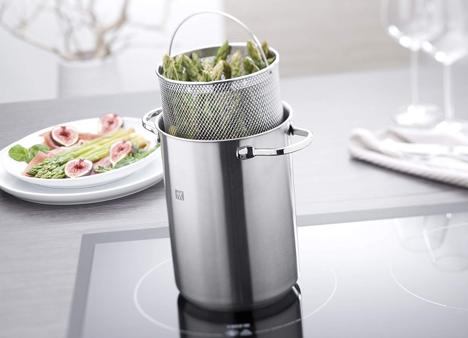 Zwilling Кастрюля для спаржи и пасты с крышкой 16 см Twin Specials | https://grandposuda.com.ua