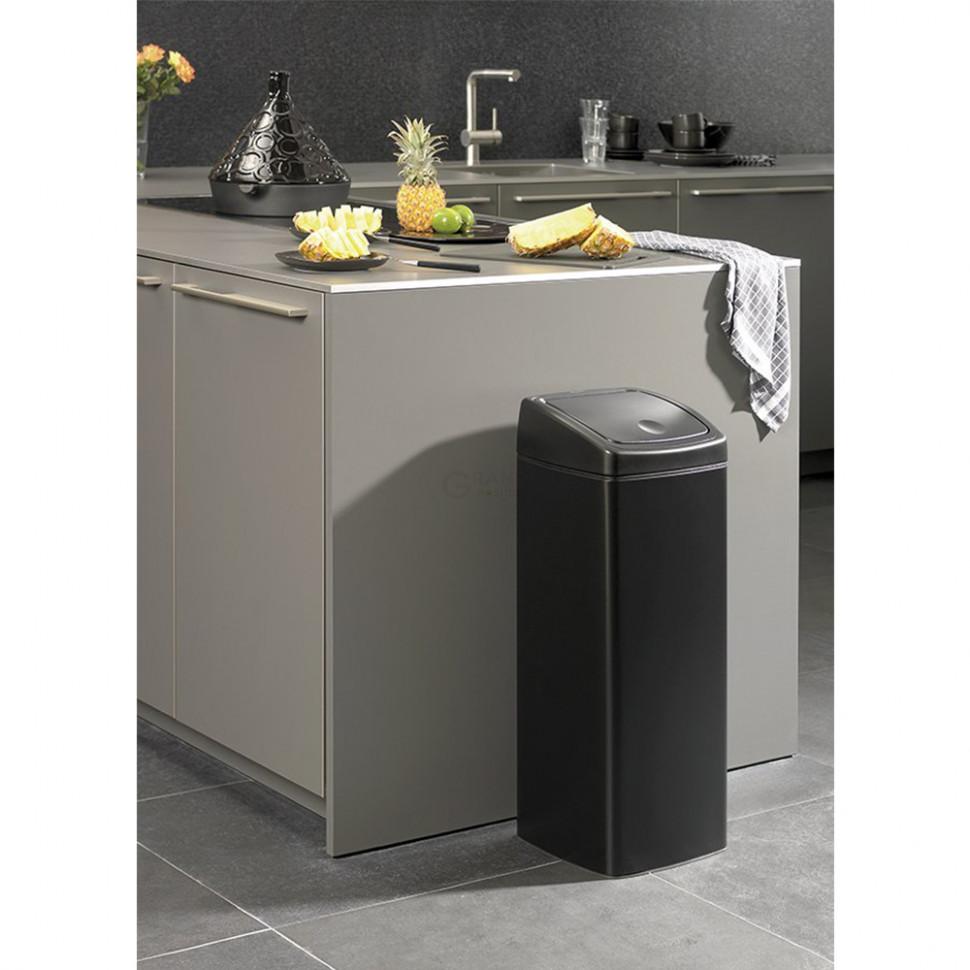 Brabantia Прямоугольный мусорный бак 25 л черный матовый Touch Bin | https://grandposuda.com.ua
